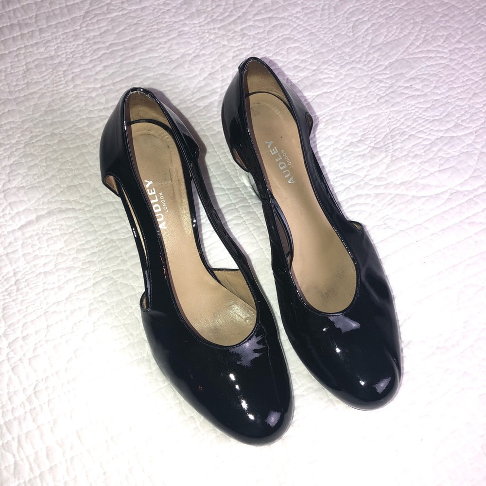 AUDLEY LONDON Patent Leather Covered platform cutout heel Sz 37.5 EUC Almond toe - Picture 5 of 11
